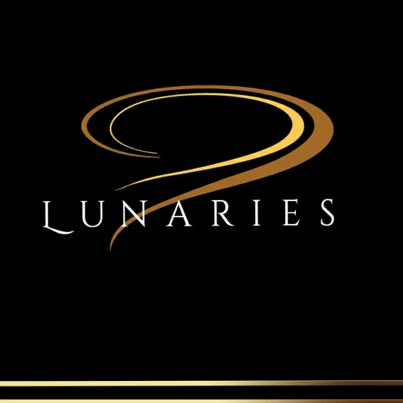 SOLD, Resin Art on Heart Wooden Panel - Picture 10 of 10